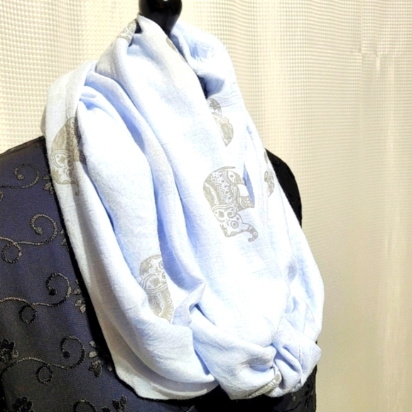 Elephant Infinity Scarf - Picture 1 of 9
